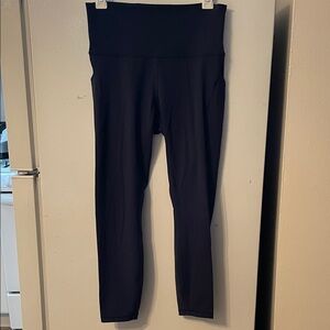 Lululemon Size 10 Navy Blue High-Waisted Leggings Side‎ Pockets 25”